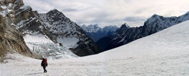 Rolwaling Tashi Lapcha Pass with Parchamo Peak Trek